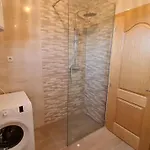 Nagi Vila *