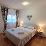 Vila Nagi Debeljak