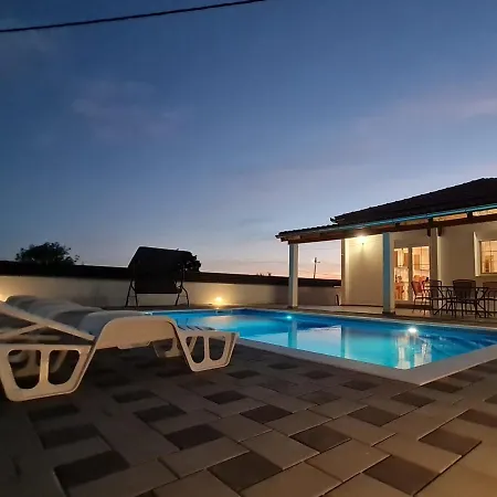 Villa Nagi